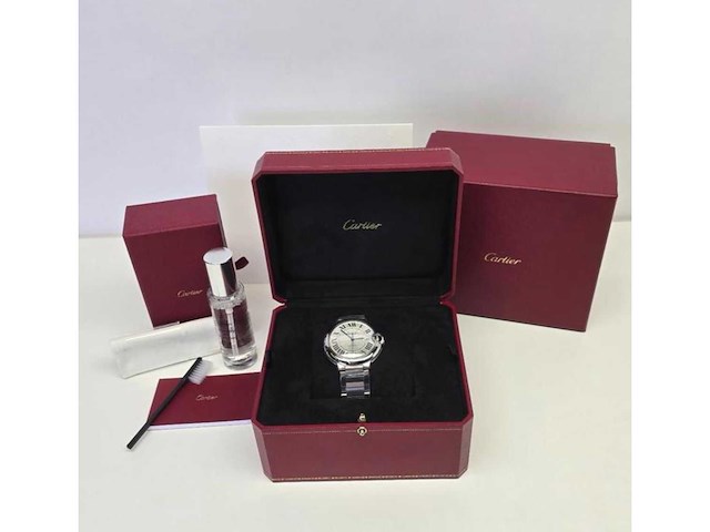 2025 cartier ballon bleu 3765 polshorloge - afbeelding 1 van  7