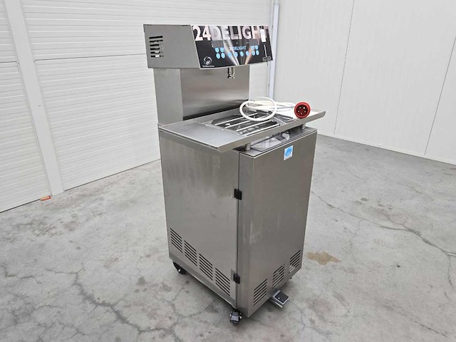 2025 chocolate world 24 delight tempereermachine - afbeelding 2 van  9