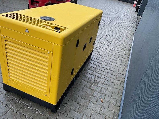 2025 compal power vg-r30 stroomgenerator - afbeelding 7 van  19