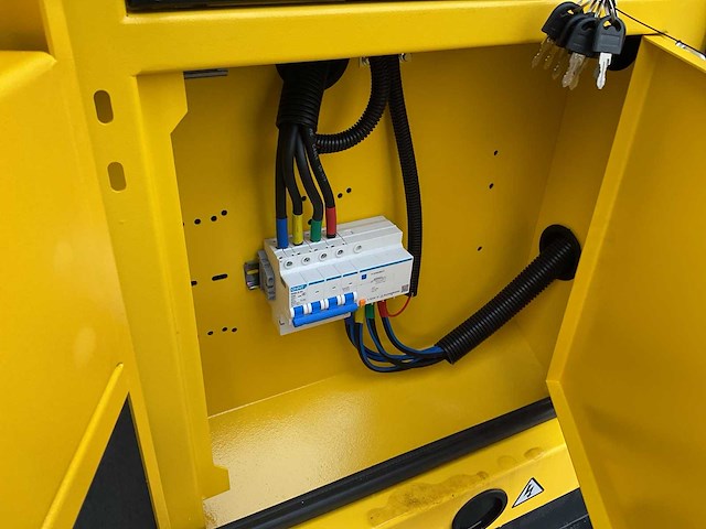 2025 compal power vg-r30 stroomgenerator - afbeelding 15 van  19