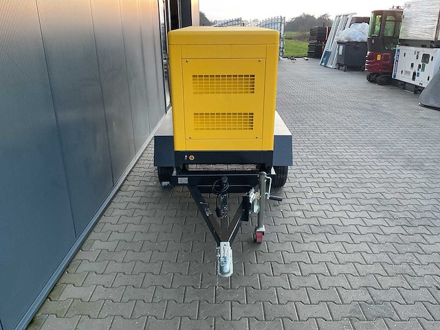 2025 compal power vg-r30 stroomgenerator - afbeelding 2 van  9