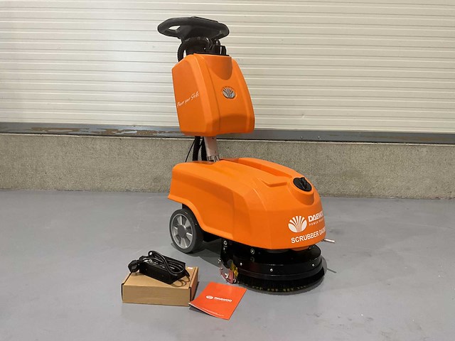2025 daewoo achterloop schrobmachine - afbeelding 1 van  13