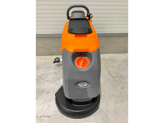 2025 daewoo dafl50a achterloop schrobmachine - afbeelding 15 van  19