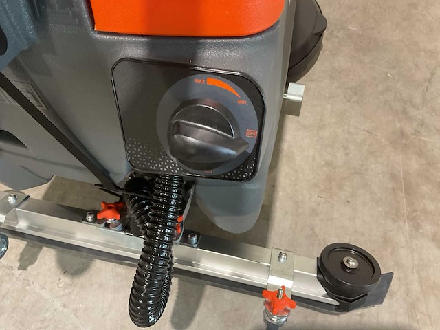 2025 daewoo dafl50a vloerreiniger - afbeelding 4 van  13
