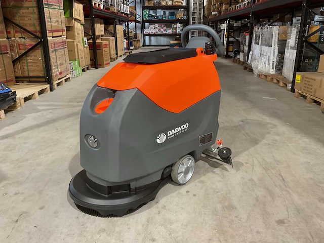 2025 daewoo dafl50a vloerreiniger - afbeelding 1 van  15