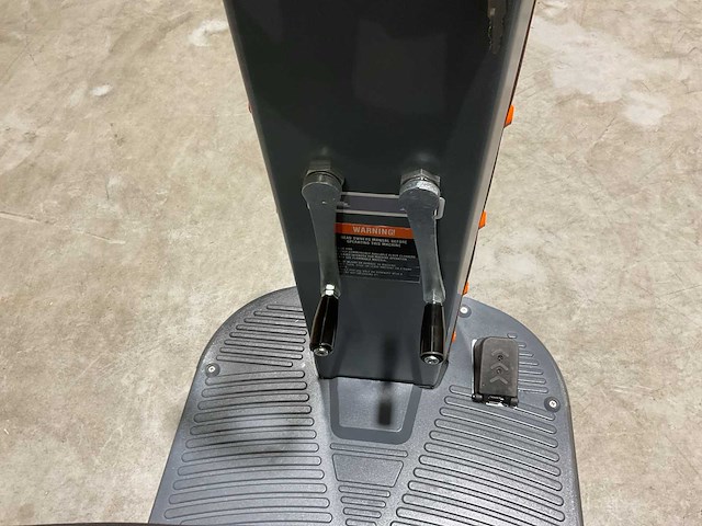 2025 daewoo dafr70 vloerreiniger - afbeelding 27 van  35