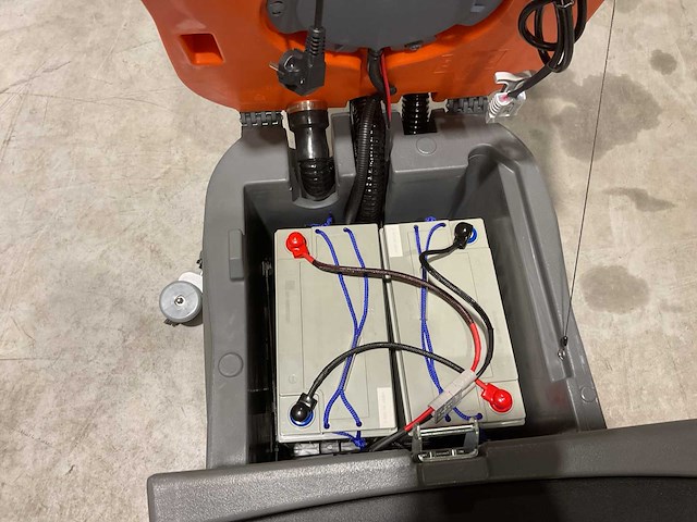 2025 daewoo dafr70 vloerreiniger - afbeelding 21 van  34