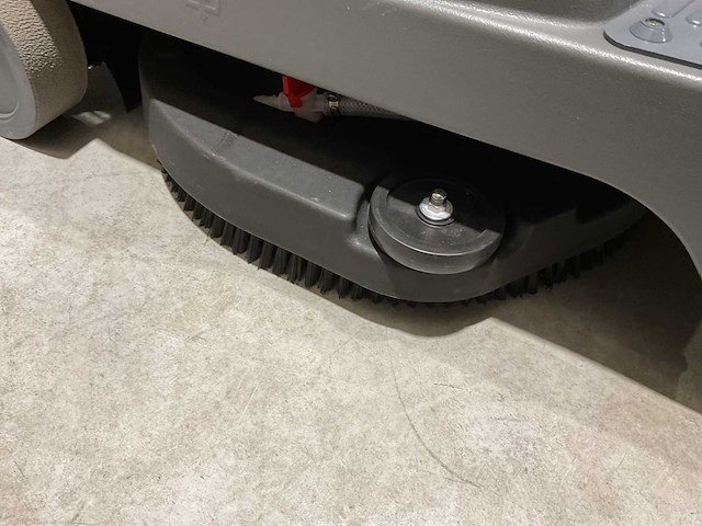 2025 daewoo dafr70 vloerreiniger - afbeelding 26 van  34