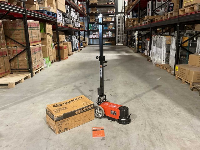 2025 daewoo dahj50t garagekrik - afbeelding 1 van  16