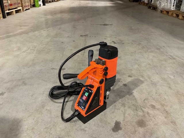 2025 daewoo damd1600 magnetische boormachine - afbeelding 2 van  8