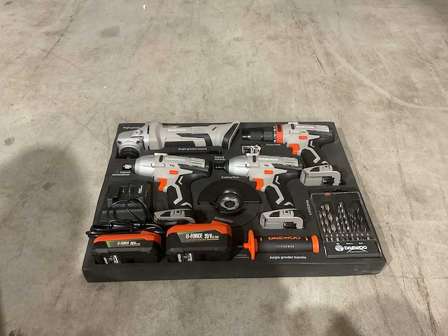 2025 daewoo u-force 4 in 1 gereedschapsset - afbeelding 2 van  11