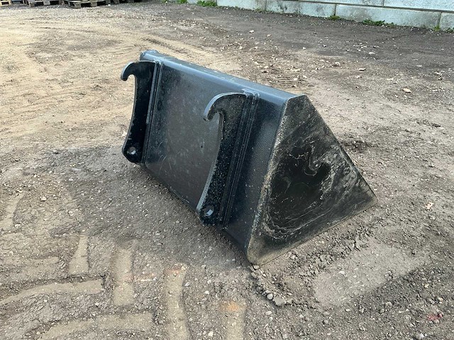 2025 dichte bak 770mm voorzetapparatuur ongebruikt - afbeelding 3 van  4