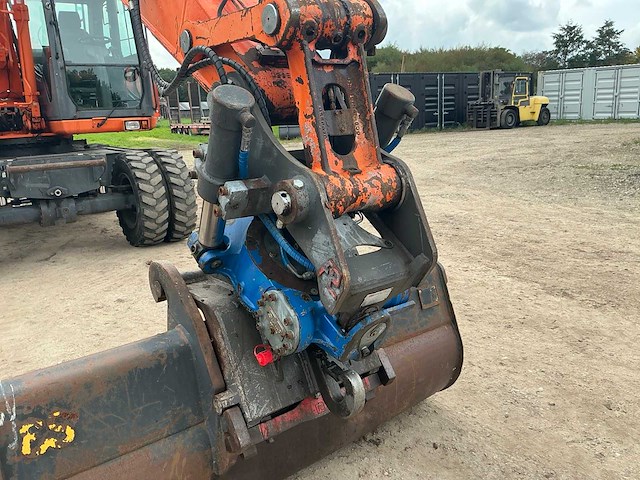 2025 doosan dx140-3 banden graafmachine - afbeelding 35 van  35
