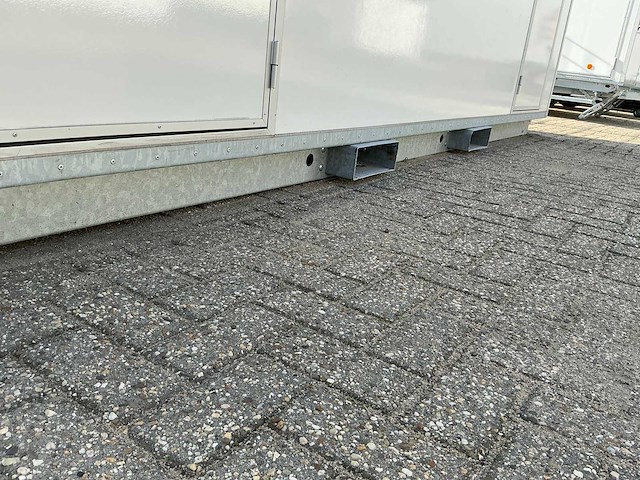2025 easywagen 4200 toiletcontainer 2-2 - afbeelding 9 van  48