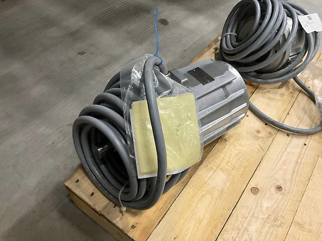 2025 emod tm100l/8a 0,55kw elektromotor - afbeelding 2 van  4