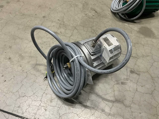 2025 emod tm90l/8 0,3kw elektromotor (2x) - afbeelding 3 van  6