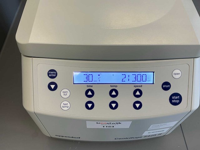 2025 eppendorf 5425 r centrifuge - afbeelding 4 van  13