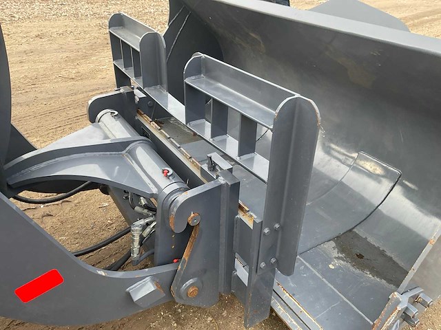 2025 eurotrac wl18 shovel - afbeelding 8 van  29