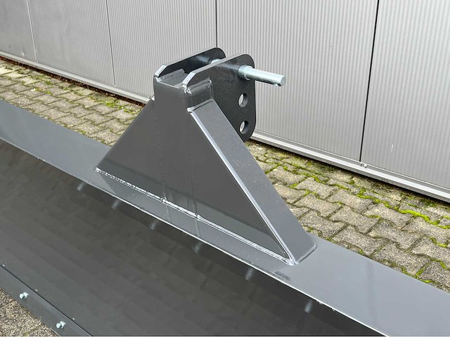 2025 fendt stalenschuif - frontschuif - schuifbord - afbeelding 4 van  8