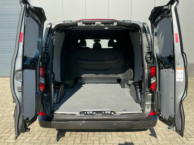 2025 ford transit custom l2 dubbele cabine bedrijfswagen - afbeelding 4 van  16