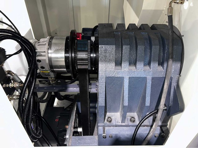 2025 glorymaq gm-60hy cnc-draaibank - afbeelding 8 van  20