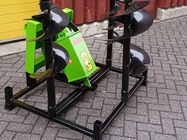 2025 grondboor set - avant opname - voorzetapparatuur - afbeelding 4 van  7
