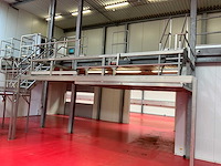 2025 grt projects rvs entresolvloer met afvul opening - afbeelding 1 van  11