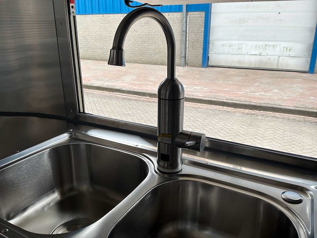 2025 gt airstream gold foodtruck - afbeelding 7 van  33