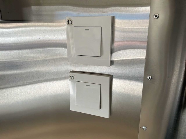 2025 gt airstream gold foodtruck - afbeelding 9 van  33