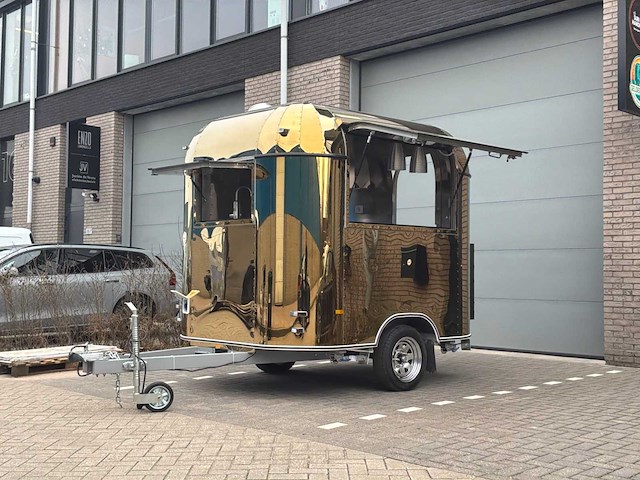 2025 gt airstream gold foodtruck - afbeelding 1 van  33