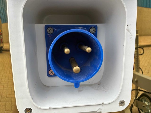 2025 gt airstream gold foodtruck - afbeelding 17 van  33