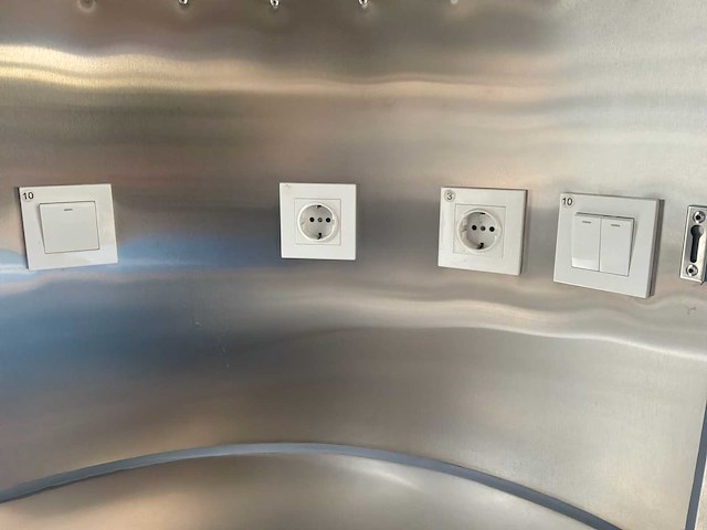 2025 gt airstream silver foodtruck - afbeelding 9 van  20