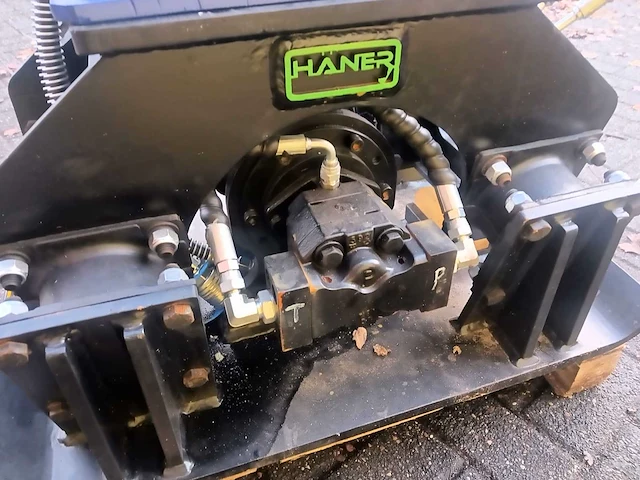 2025 häner hpc 300a hydraulische trilplaat – cw05 – nieuw - afbeelding 4 van  8