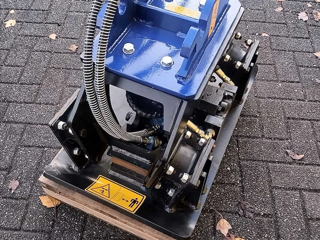 2025 häner hpc 300a hydraulische trilplaat – cw05 – nieuw - afbeelding 6 van  8