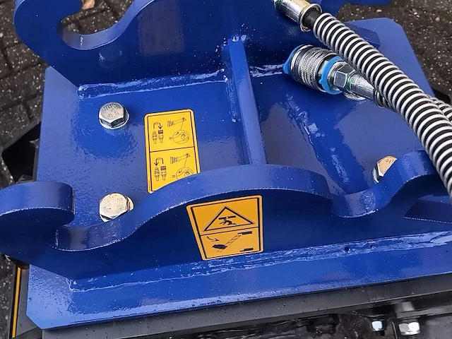 2025 häner hpc 300a hydraulische trilplaat – cw05 – nieuw - afbeelding 7 van  8