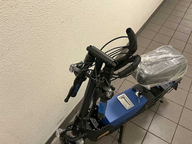 2025 hank electrische e-scoot scootmobiel - blauw - afbeelding 21 van  22