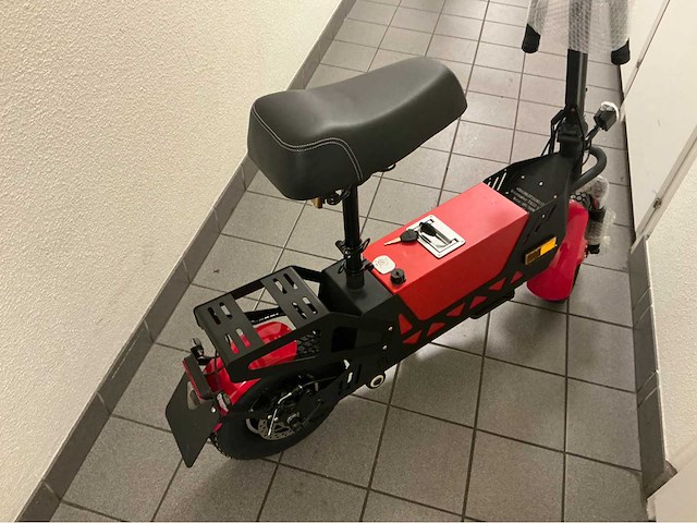 2025 hank electrische e-scoot scootmobiel - rood - afbeelding 4 van  31