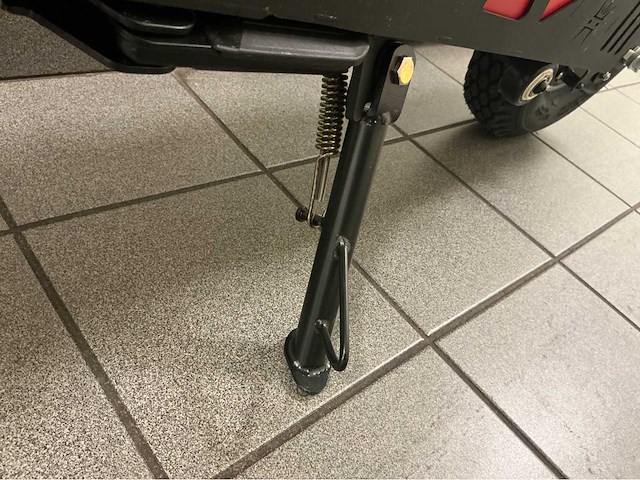 2025 hank electrische e-scoot scootmobiel - rood - afbeelding 8 van  31