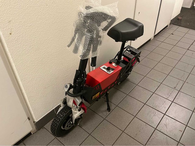 2025 hank electrische e-scoot scootmobiel - rood - afbeelding 1 van  31