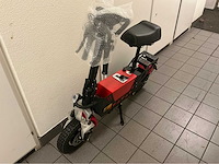 2025 hank electrische e-scoot scootmobiel - rood - afbeelding 1 van  31