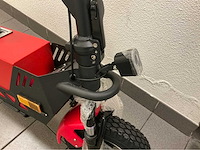 2025 hank electrische e-scoot scootmobiel - rood - afbeelding 16 van  31