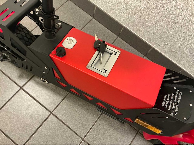 2025 hank electrische e-scoot scootmobiel - rood - afbeelding 28 van  31