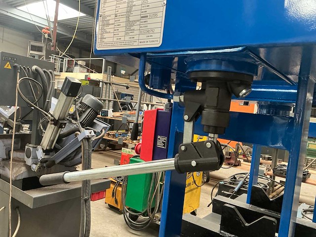 2025 hidroliksan hd30 garagepers 30ton - afbeelding 13 van  15