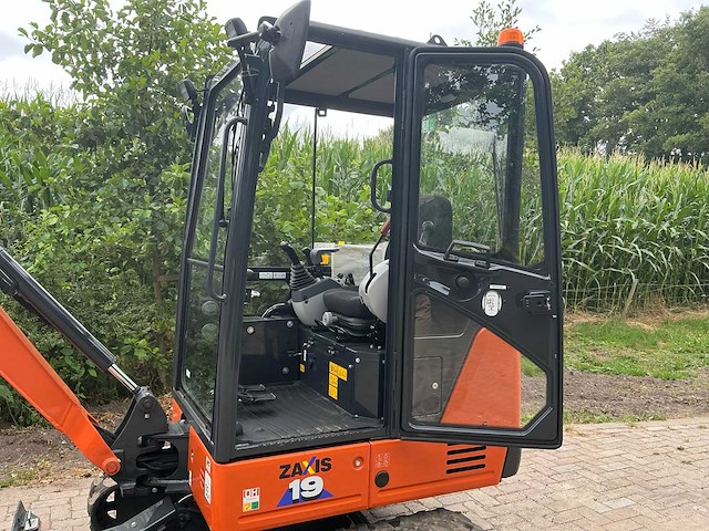 2025 hitachi zx19-6 cr minigraafmachine - afbeelding 3 van  19