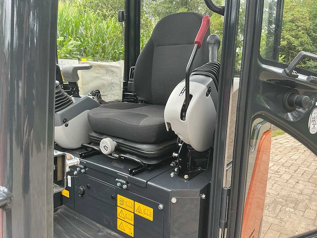 2025 hitachi zx19-6 cr minigraafmachine - afbeelding 4 van  19