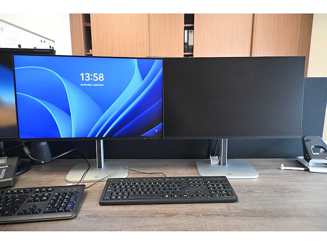 2025 hp z2 mini g1i windows 11 pro intel core ultra 7 265k desktop inclusief 2 monitoren - afbeelding 1 van  2