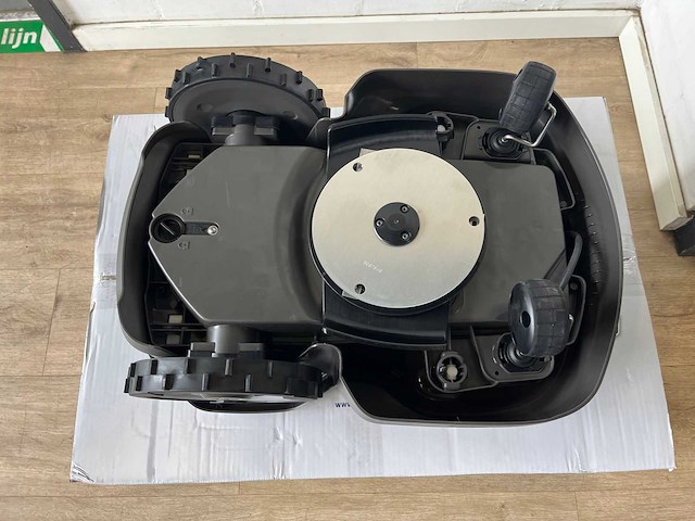 2025 husqvarna automower 310 markii husqvarna robot maaier 310 - afbeelding 9 van  13