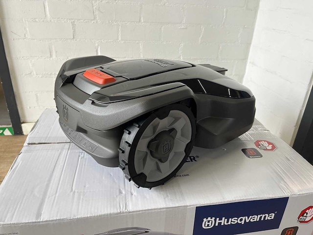 2025 husqvarna automower 310 markii husqvarna robot maaier 310 - afbeelding 7 van  10