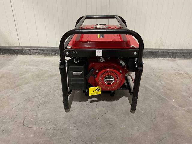 2025 huttenberg h8500 op wielen met accu stroomgenerator - afbeelding 19 van  53