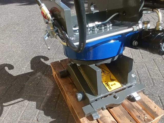 2025 hydraulische rotator / draaikop met cw10-opname - afbeelding 9 van  11